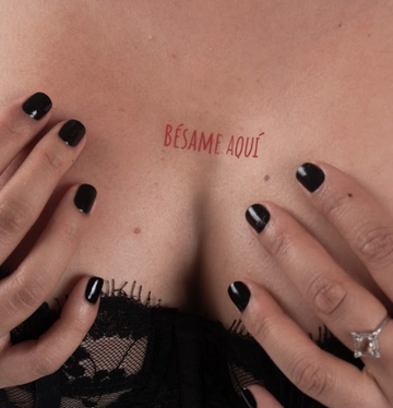 Bésame Aquí - Tatuaje Temporal Erótico | WETCARLOTA Colombia